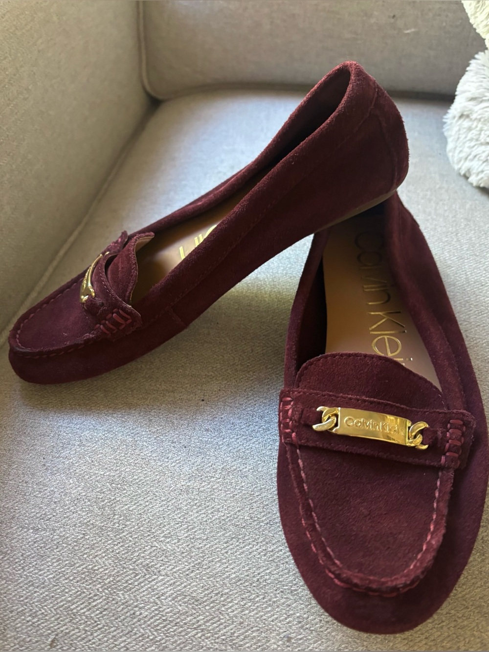 EUC Calvin Klein Burgandy suede leather loafers flats 8